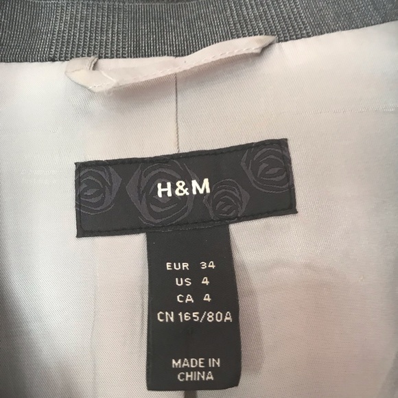 H & M Blazer - Picture 2 of 4
